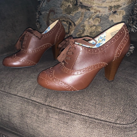 Booties - Picture 2 of 6